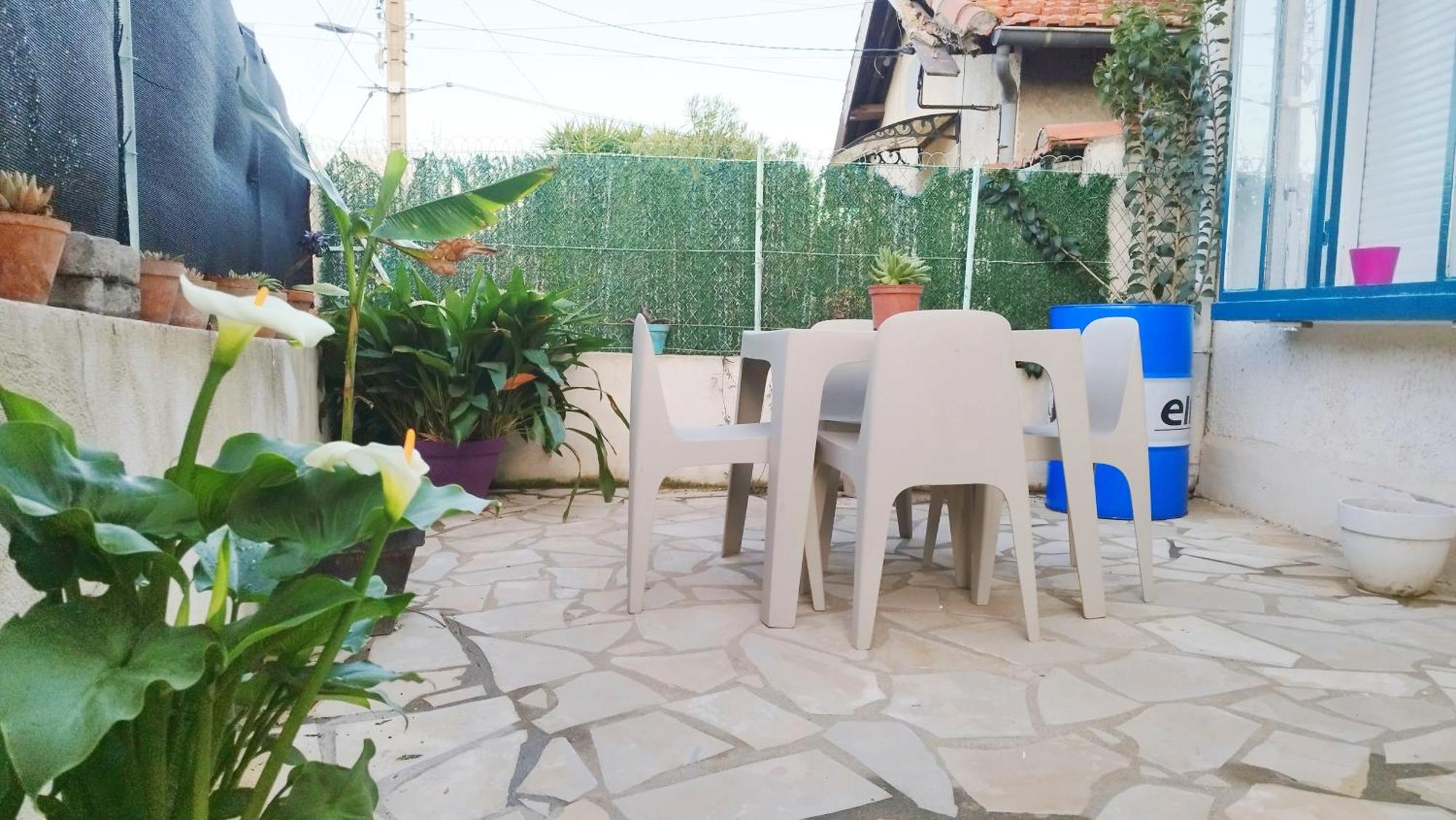 Charmante Maison T2 De Plein Pied Avec Exterieur Calme Aux Arenes Villa Béziers Eksteriør billede